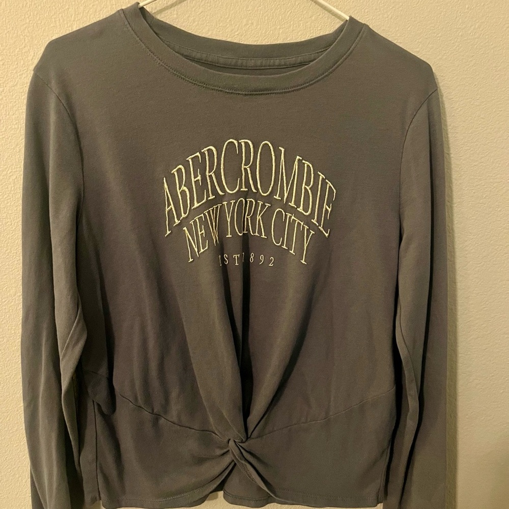 Abercrombie Kids Gray Long Sleeve Tee with Twist Front